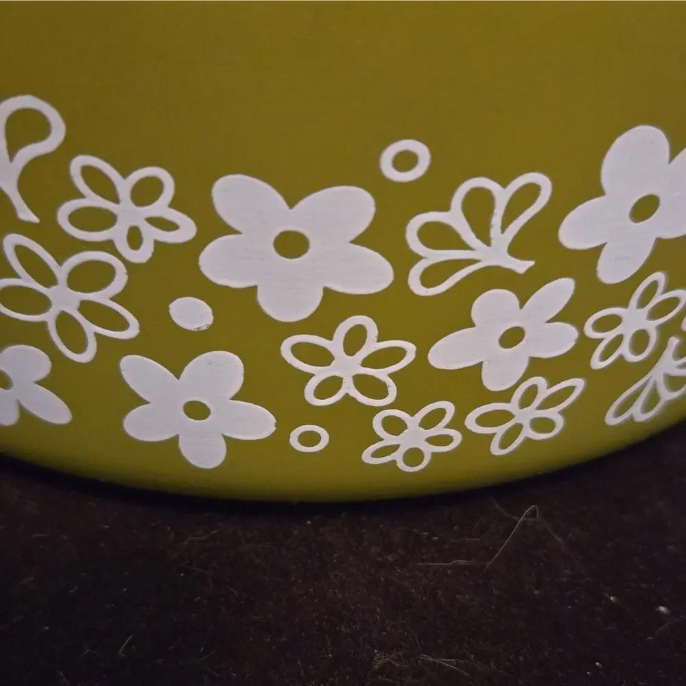 Vintage Pyrex Spring Blossom Green 472-B Casserole Dish 2.5 Qt Crazy Daisy Lid